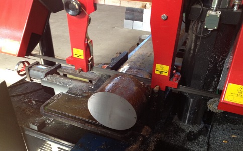 新会卧式带锯床加工时出现明显振荡如何排查？